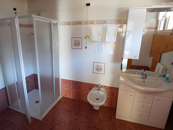 Bathroom 4, Hotel Terme Antico Bagno, Trento