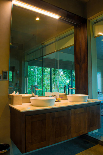 Bathroom 5, The Lavender House by Reveal, Kothmale
