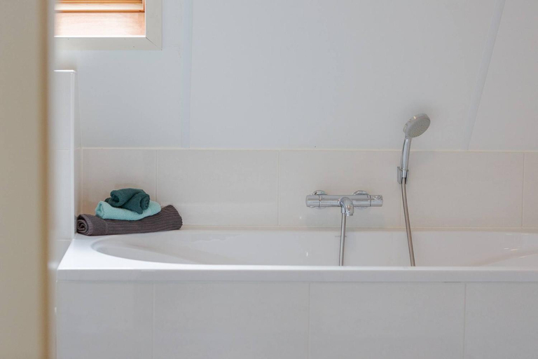 Bathroom 3, Bed & Breakfast in Donkerbroek, Ooststellingwerf