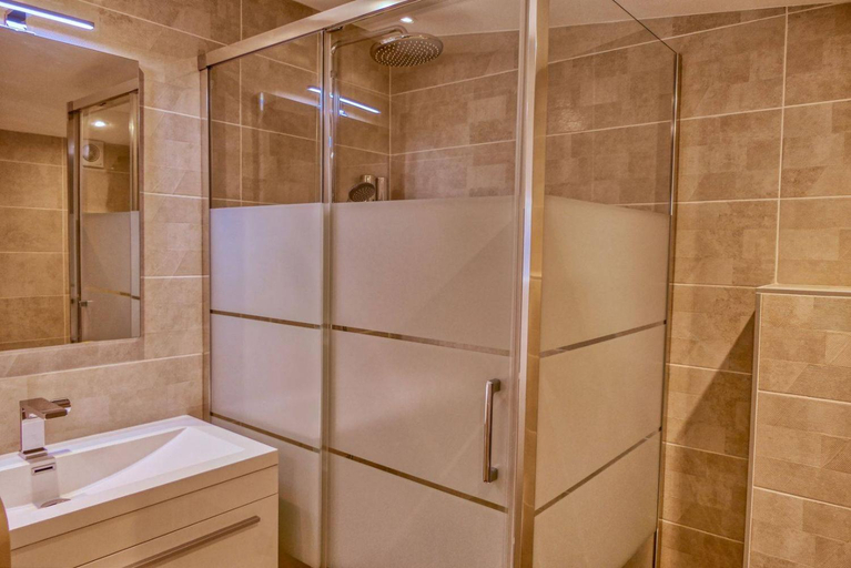 Bathroom, Fleur de Lavande, Vaucluse