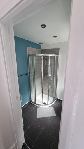 Others 5, En Suite room with kitchen facilities, Nottingham