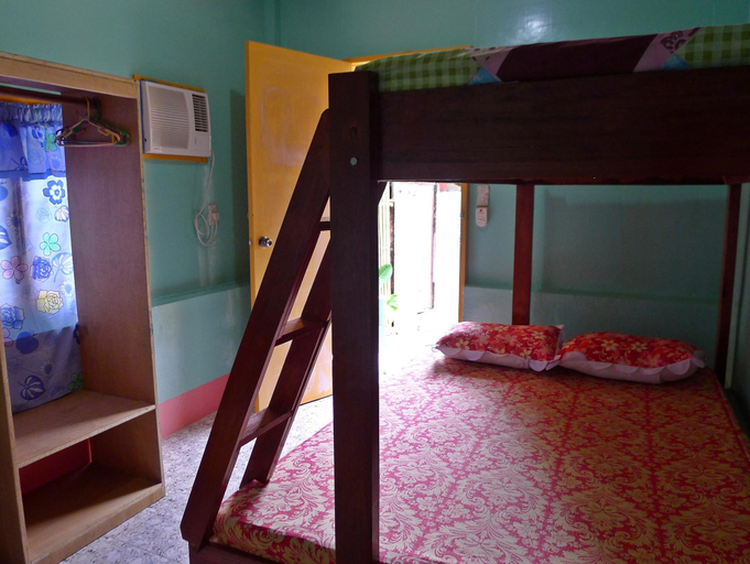Others 5, Jammers Pension, El Nido