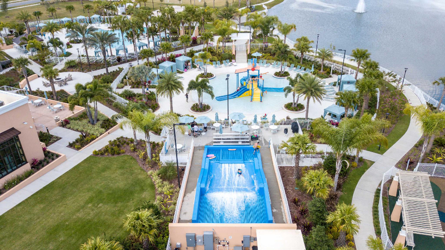 Sport & Beauty 5, Beautiful 5 Bed Home in Solara with Private Pool, Osceola