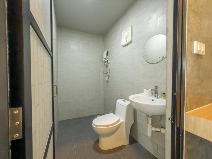 Bathroom 4, Amiigo Kohlarn, Pattaya