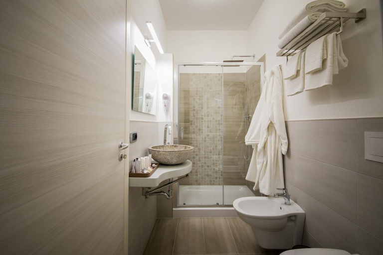 Bathroom 4, Aiem B&B, Reggio Di Calabria
