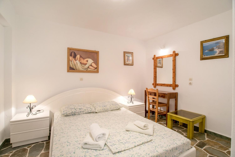 Bedroom 2, Studios Prombona To Petrino Spiti, South Aegean