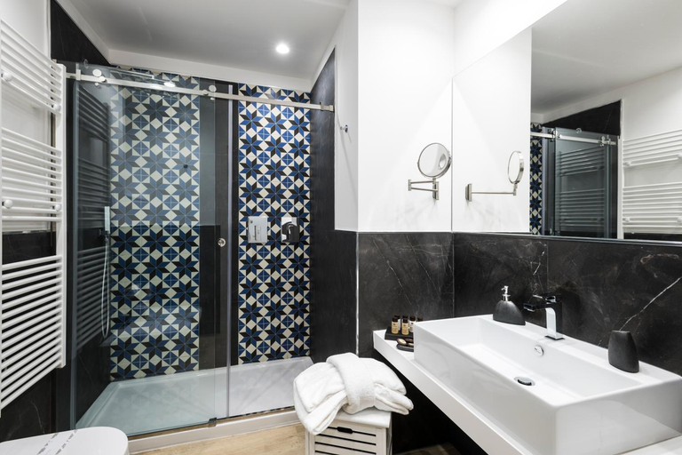 Bathroom 3, Palermo In Suite Aparthotel Shs, Palermo