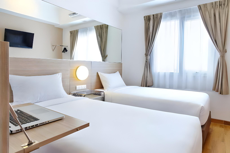bedroom 6