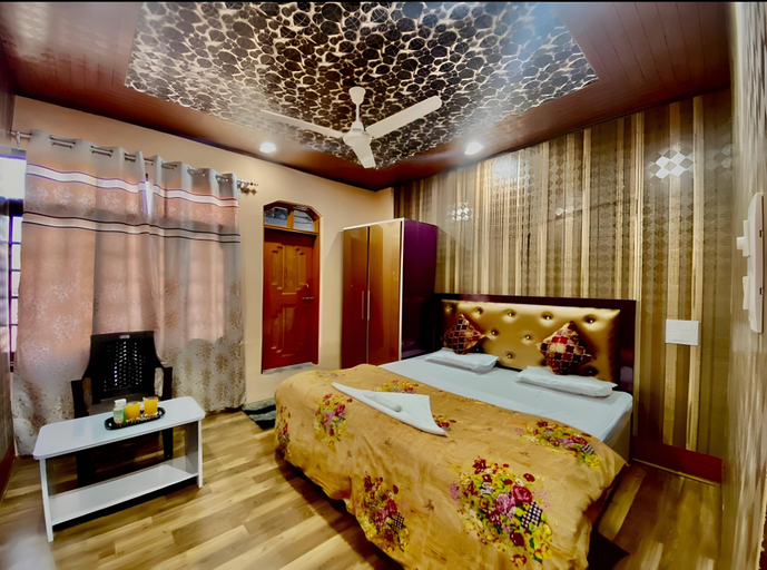 Bedroom, The Upscale Inn, Srinagar