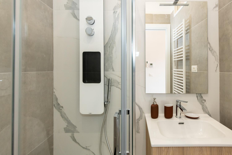 Others 3, Sistine Chapel View Rooms Check-in From 3 Pm To 10 Pm, Roma