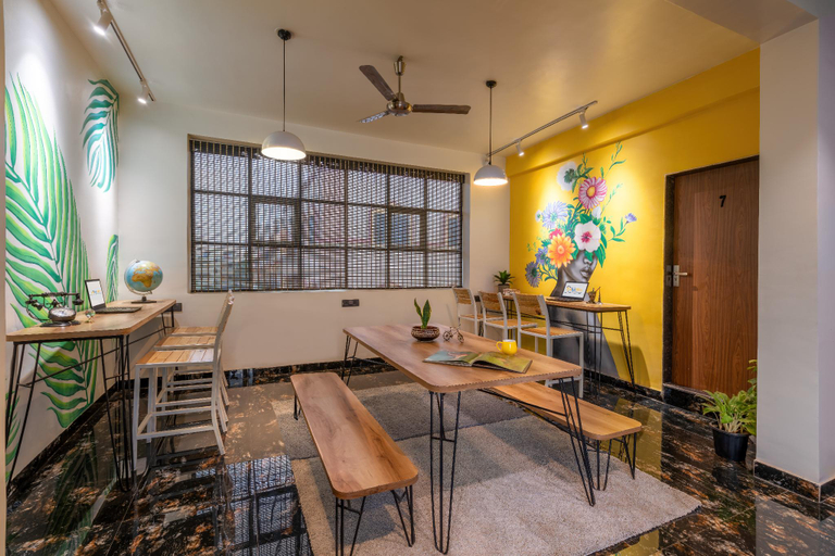 Food & Drinks 5, COLIWO UN (COLIVE AND COWORK), Pune