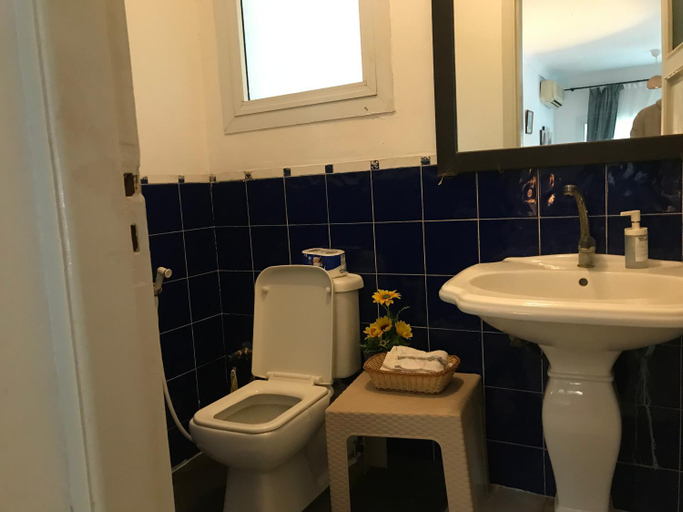 Bathroom 4, Villa by the Pyramids, Al-Ahram