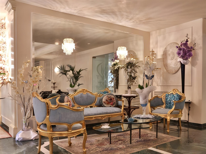 Public Area 4, Hotel Globus, Ravenna