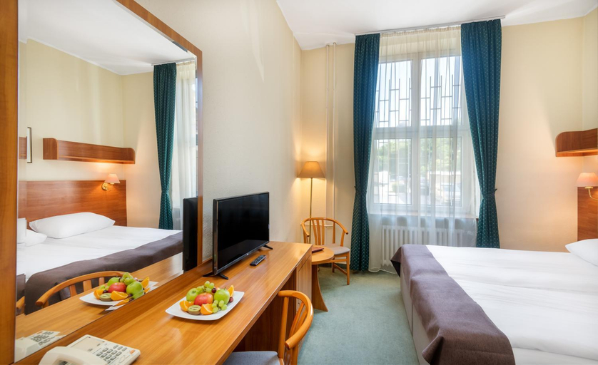Bedroom 3, Hotel Millenium, Budapesti