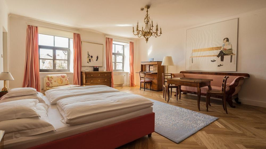 Bedroom 3, Schlossberghotel - Das Kunsthotel, Graz