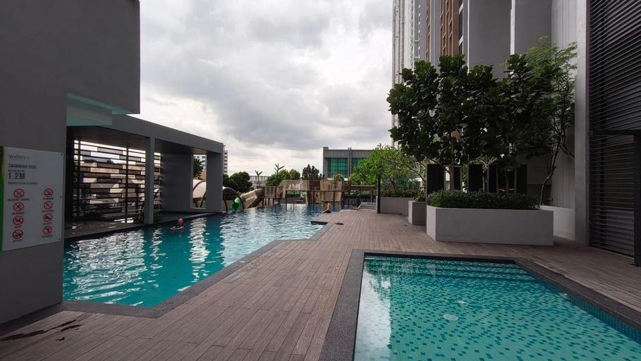 Sport & Beauty 5, Skytrees Serviced Apartment Aeon Bukit Indah with TV box-B22, Johor Bahru