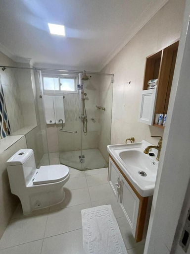 Bathroom 4, Muthu Warwick Mount Kenya Hotel, Nanyuki, Kieni
