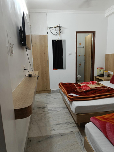 Bedroom 3, Hotel Shree Sai Dham Near New Delhi Railway Station, Paharganj, Delhi