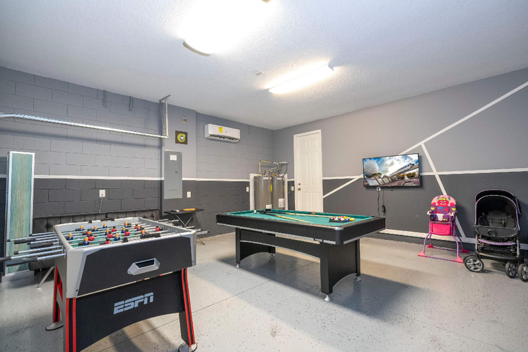 Food & Drinks 4, Beautiful 5 Bed Home in Solara with Private Pool, Osceola