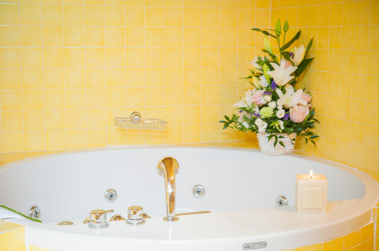 Bathroom 4, Relais Ducale Spa & Pool, L'Aquila