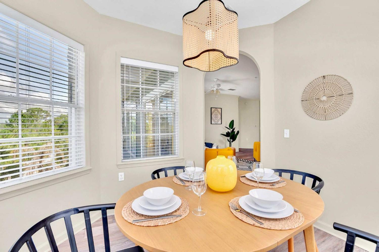 Facilities 2, 3BR Condo - Pool Sauna - Near Disney, Orange