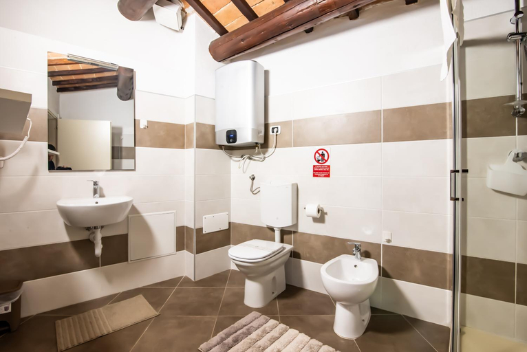Others 4, Residenza Villa Bella 2, Verona