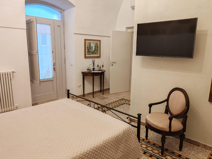 Bedroom 2, Dimora '900, Bari