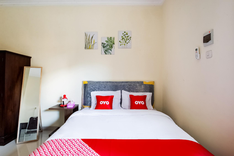 Bedroom 2, OYO Life 3398 Griya RM 19 Syariah, Surabaya