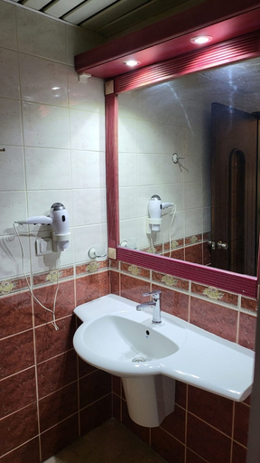 Bathroom 3, Maxwell Holiday Club, Marmaris
