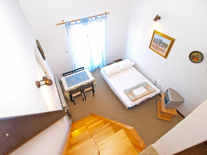 Bedroom 2, Apartment 727, Pula