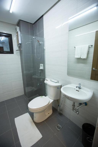 Bathroom 3, The Lanang Suites, Davao City