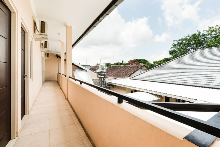 Others 3, OYO Life 3398 Griya RM 19 Syariah, Surabaya