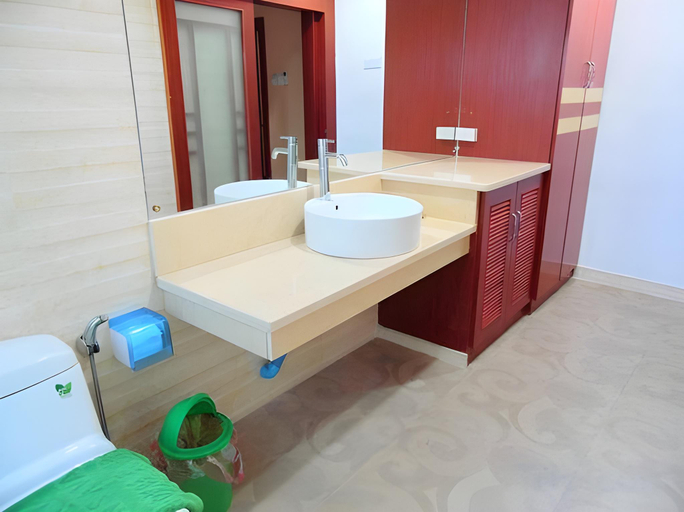 Bathroom 3, Dansavanh Hotel, Vientiane