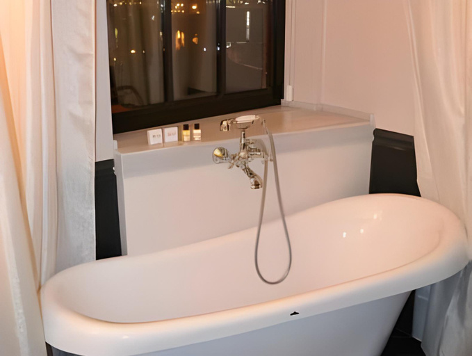 Bathroom 3, Piazza Boutique Hotel, Batumi