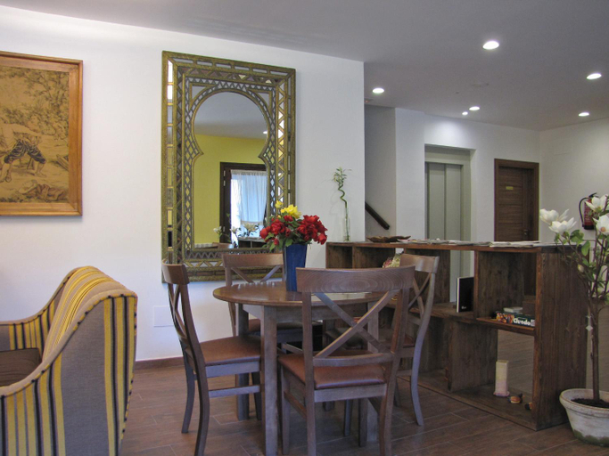 Public Area, Hotel Sesue, Huesca
