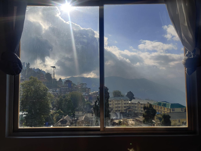 Others 2, Goroomgo Pitstop Darjeeling, Darjiling