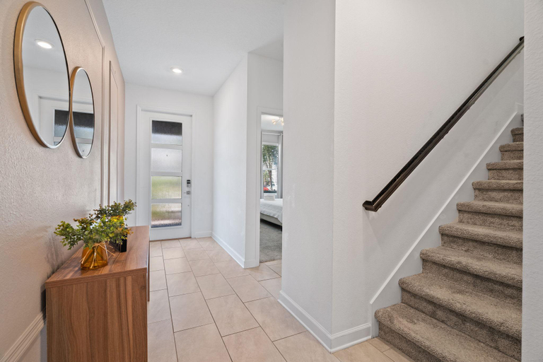 2, Gorgeous 6-bedroom House With Private Pool, Osceola