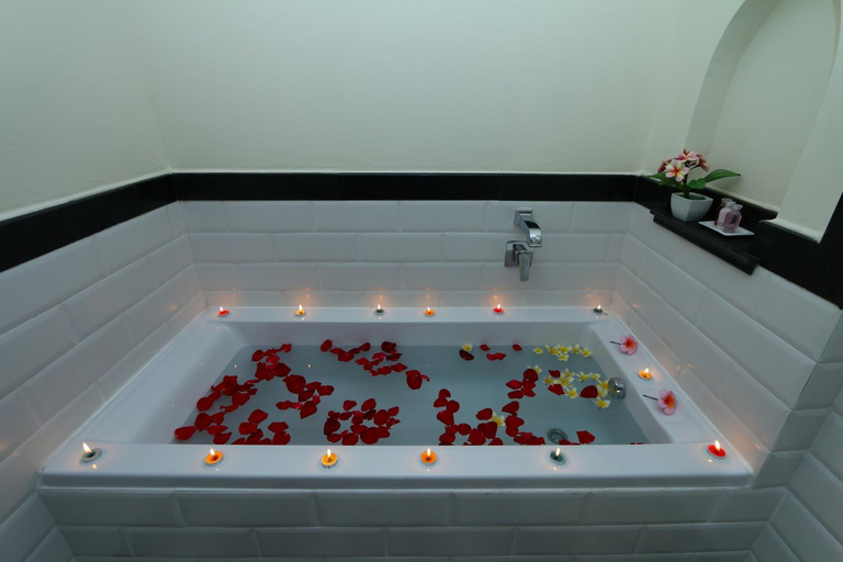 Bathroom 4, Phasouk Vien Chantra Hotel, Vientiane