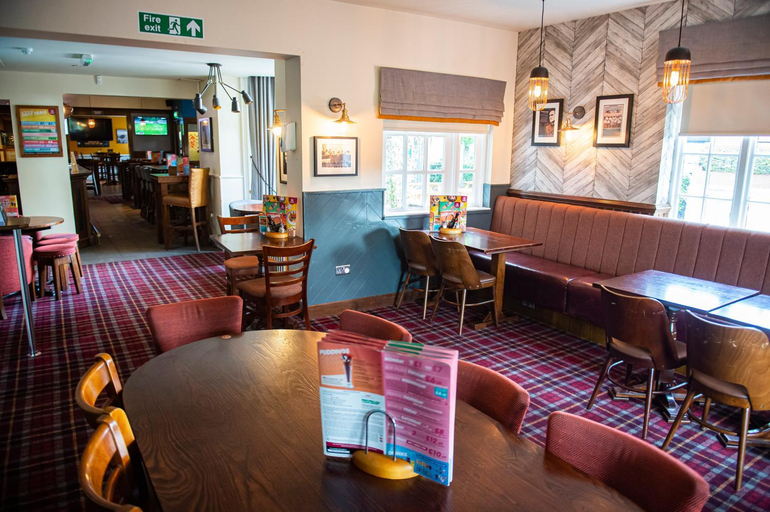 Food & Drinks 4, Highfield Hotel By Greene King Inn, Middlesbrough