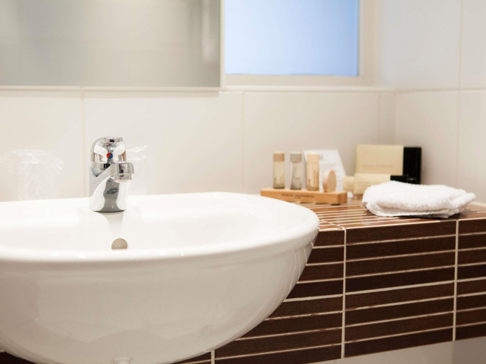 Bathroom 5, Hotel des Colonies Brussels by Mercure, Bruxelles