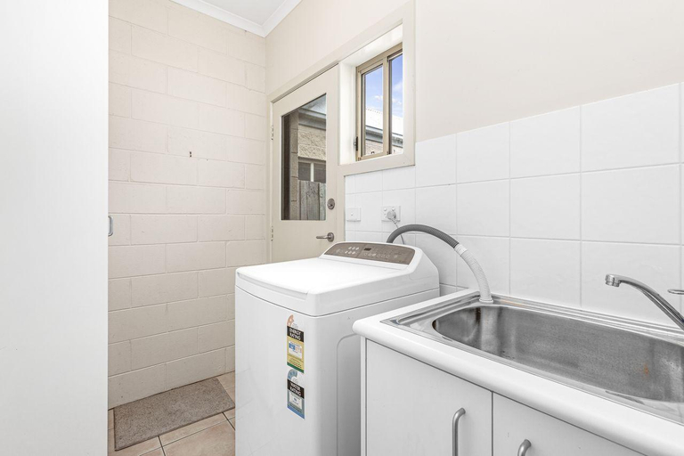 Bathroom, Edwards, Colac-Otway - South