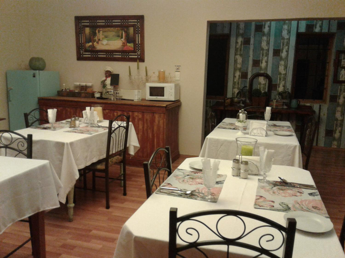 Food & Drinks 4, Tuscana Villa Guesthouse, Fezile Dabi