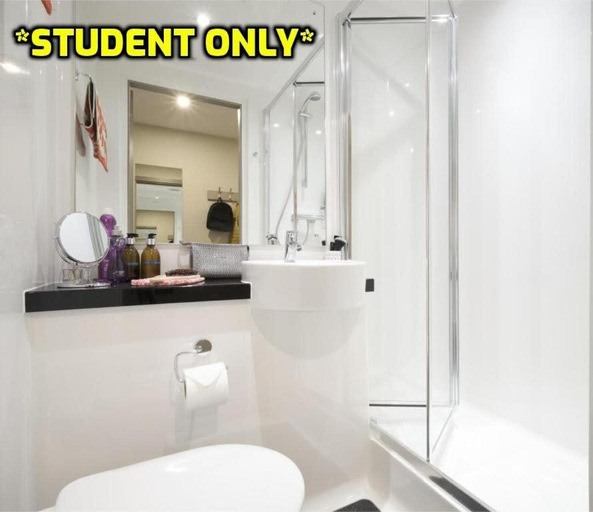 Others 3, Student Only Zeni 5 Bed Apartment Belfast, Belfast