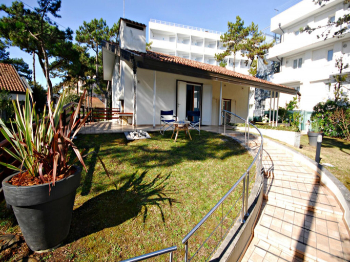Garden, Spacious villa in Lignano, Udine