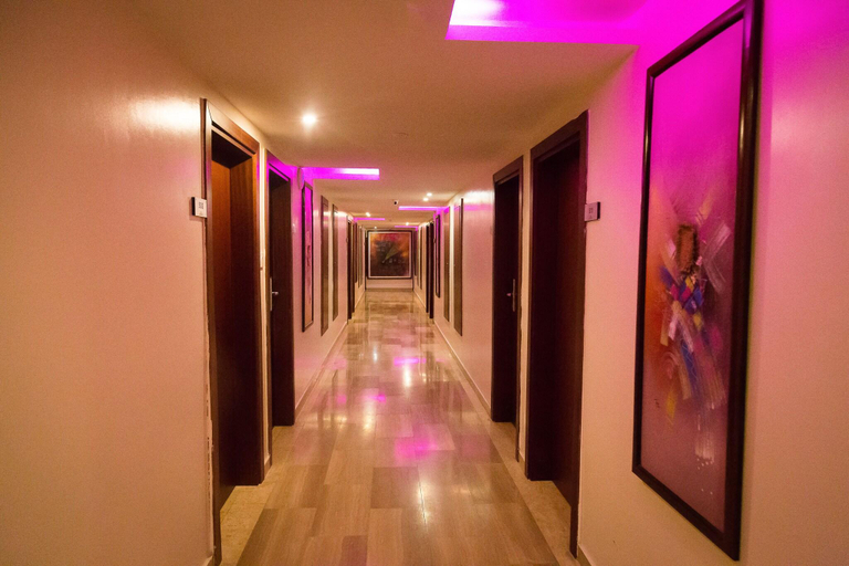Public Area 4, Hôtel du Golfe, Golfe (incl Lomé)