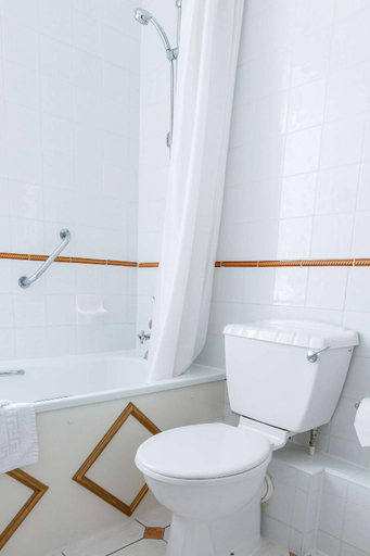 Bathroom 4, Best Western Abbots Barton, Kent