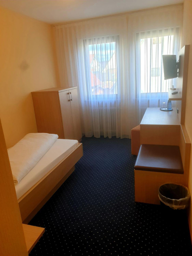 Bedroom 2, Hotel Rossle, Ludwigsburg