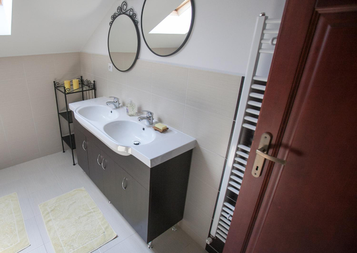 Bathroom 4, Penzion Walter, Galanta