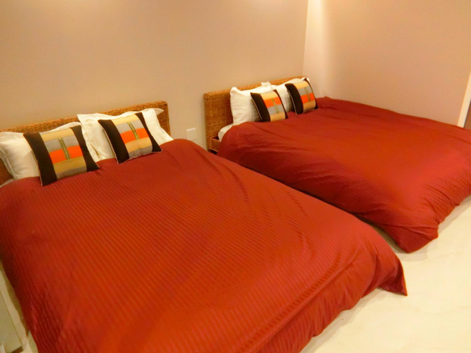 Bedroom 2, Oceans Cottage, Nago