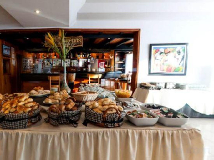 Others 2, Hotel Arenas, Pinamar